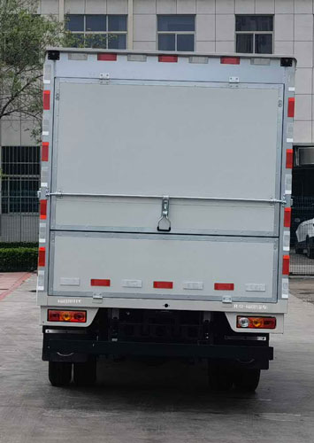 福田牌BJ5045XYK9JB7-23翼開啟廂式車公告圖片