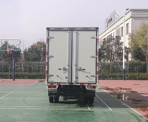 福田牌BJ5045XXY8AB6-30廂式運輸車公告圖片