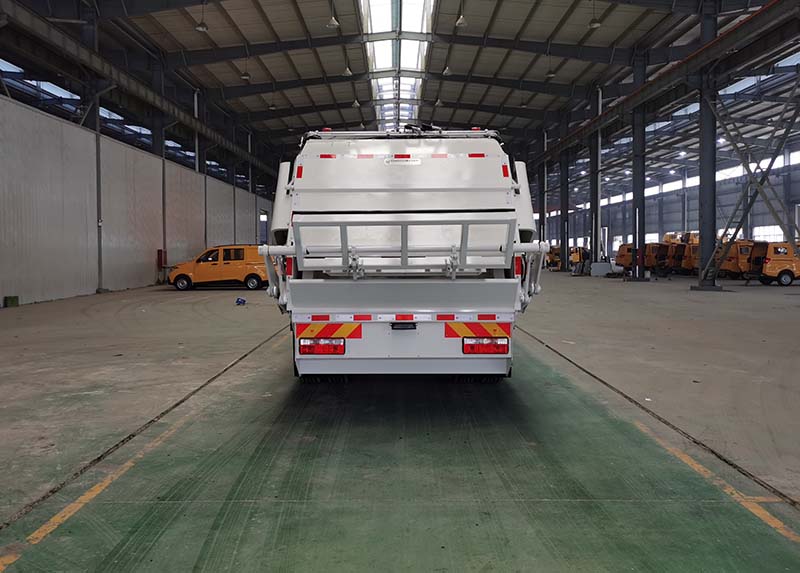 中汽牌ZQZ5189ZYSDB6A壓縮式垃圾車公告圖片