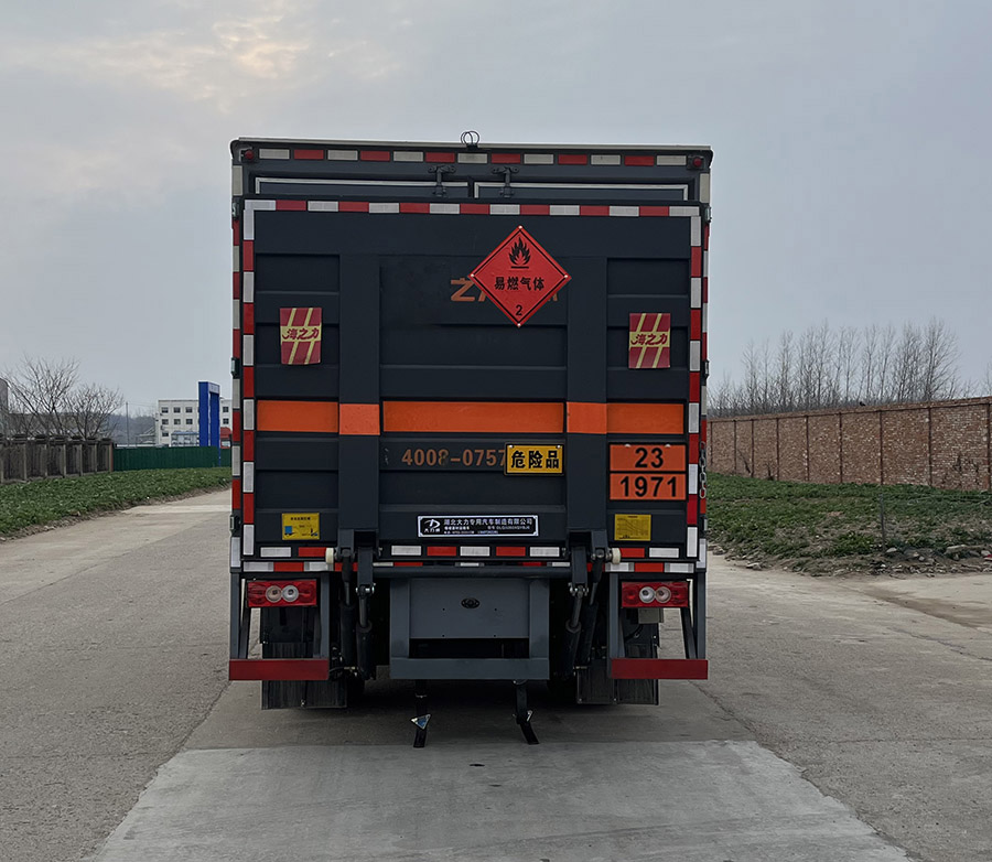 大力牌DLQ5080XRQBJ6易燃氣體廂式運輸車公告圖片