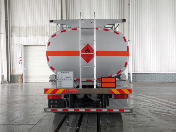 歐曼牌HFV5320GRYEQ6易燃液體罐式運(yùn)輸車(chē)公告圖片