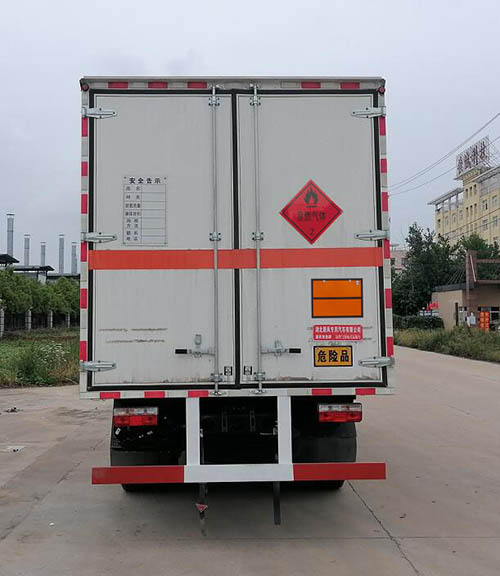 順風(fēng)智造牌SFZ5125XRQE6易燃?xì)怏w廂式運(yùn)輸車公告圖片