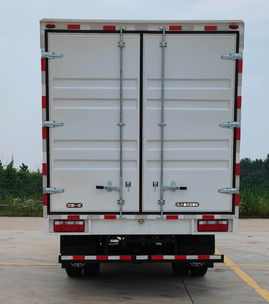 解放牌CA5120XXYP40K45L2E6A85廂式運輸車公告圖片