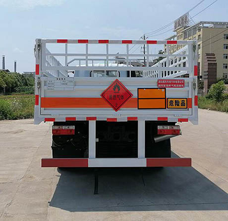 順風(fēng)智造牌SFZ5125TQPE6氣瓶運輸車公告圖片