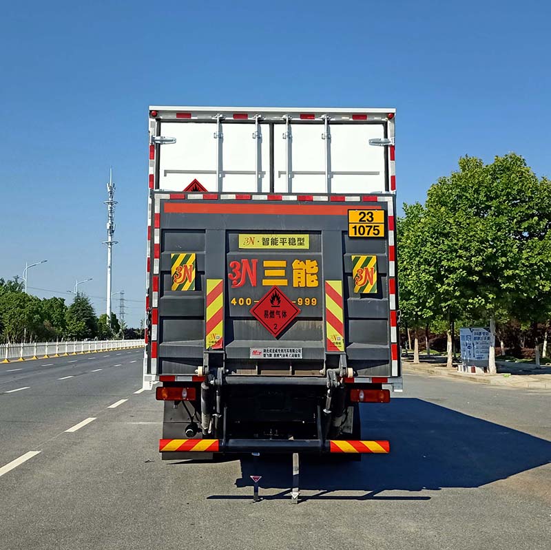 楚飛牌CLQ5260XRQ6D易燃?xì)怏w廂式運(yùn)輸車公告圖片