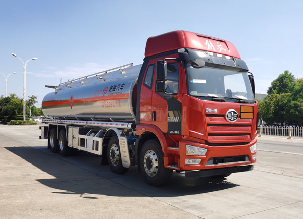 楚勝牌CSC5321GRYLC6鋁合金易燃液體罐式運(yùn)輸車公告圖片