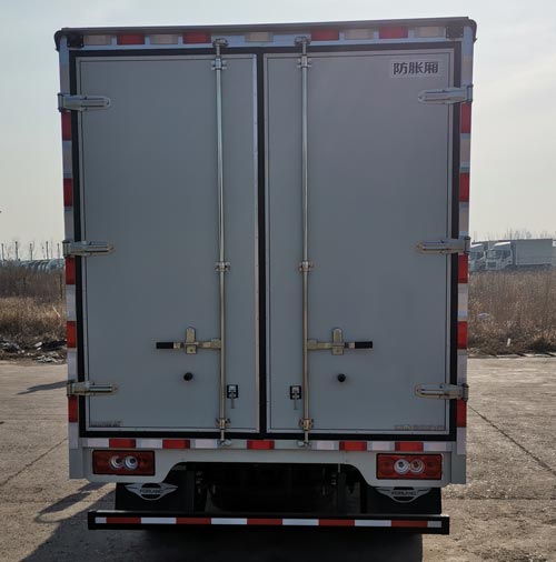 福田牌BJ5044XXY9JBA-10廂式運(yùn)輸車公告圖片