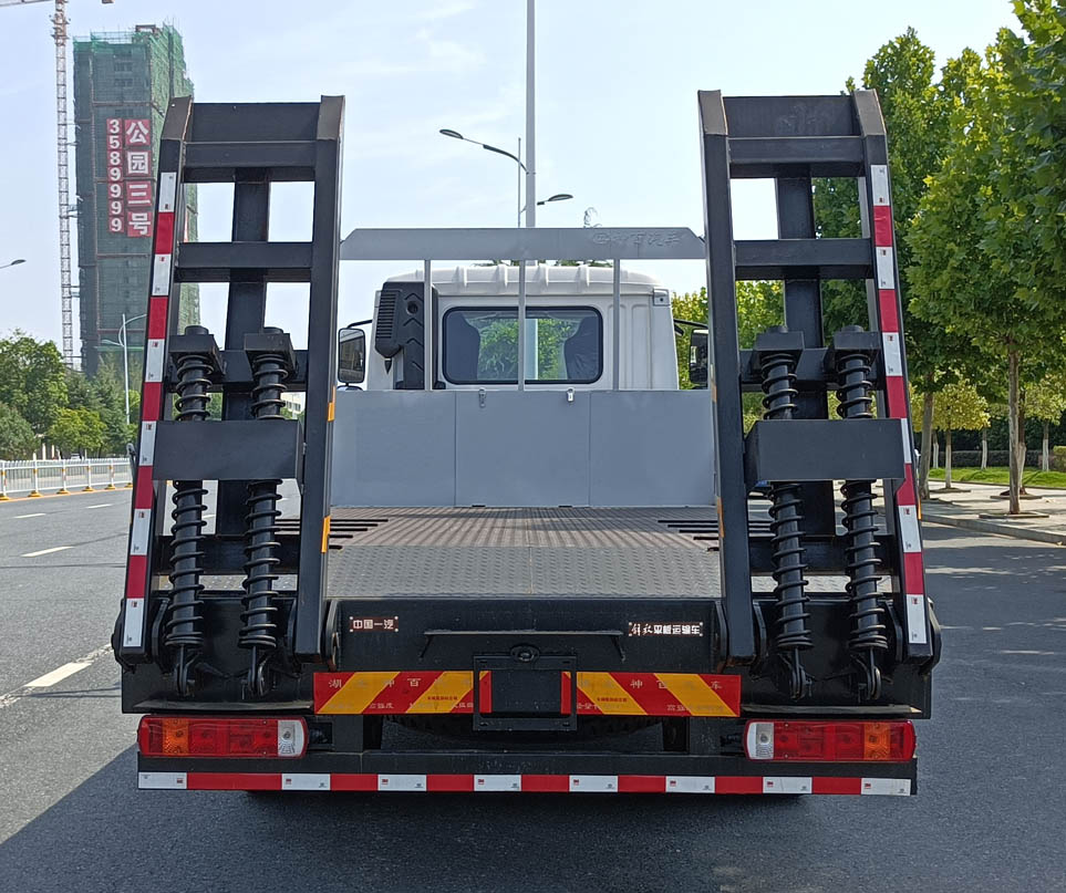 解放牌CA5180TPBPK15E6A81平板運(yùn)輸車公告圖片