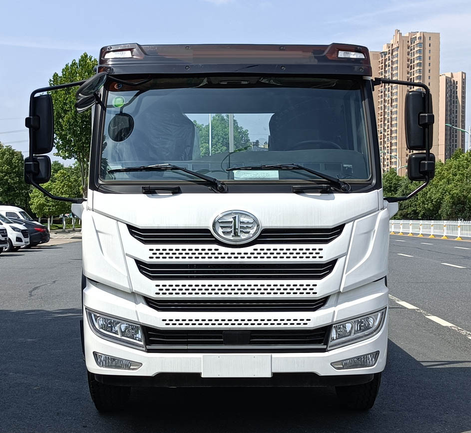 解放牌CA5180TPBPK15E6A81平板運(yùn)輸車公告圖片