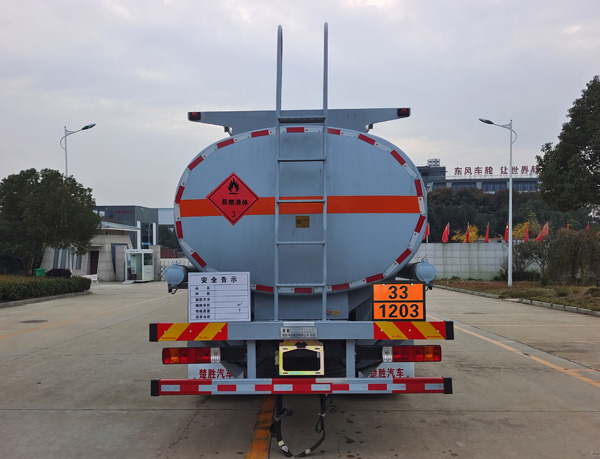 楚勝牌CSC5320GYYC6運(yùn)油車(chē)公告圖片