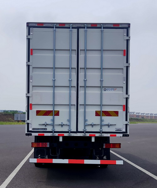 東風(fēng)牌DFH5180XXYE18廂式運(yùn)輸車公告圖片