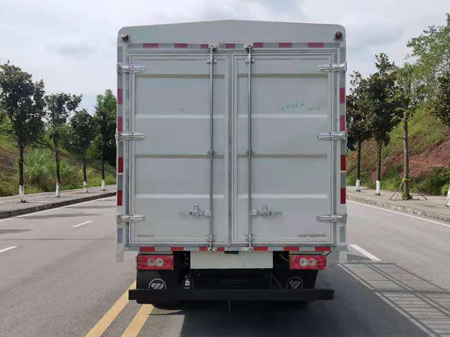 福田牌BJ5076CCYEJDA-53倉(cāng)柵式運(yùn)輸車公告圖片