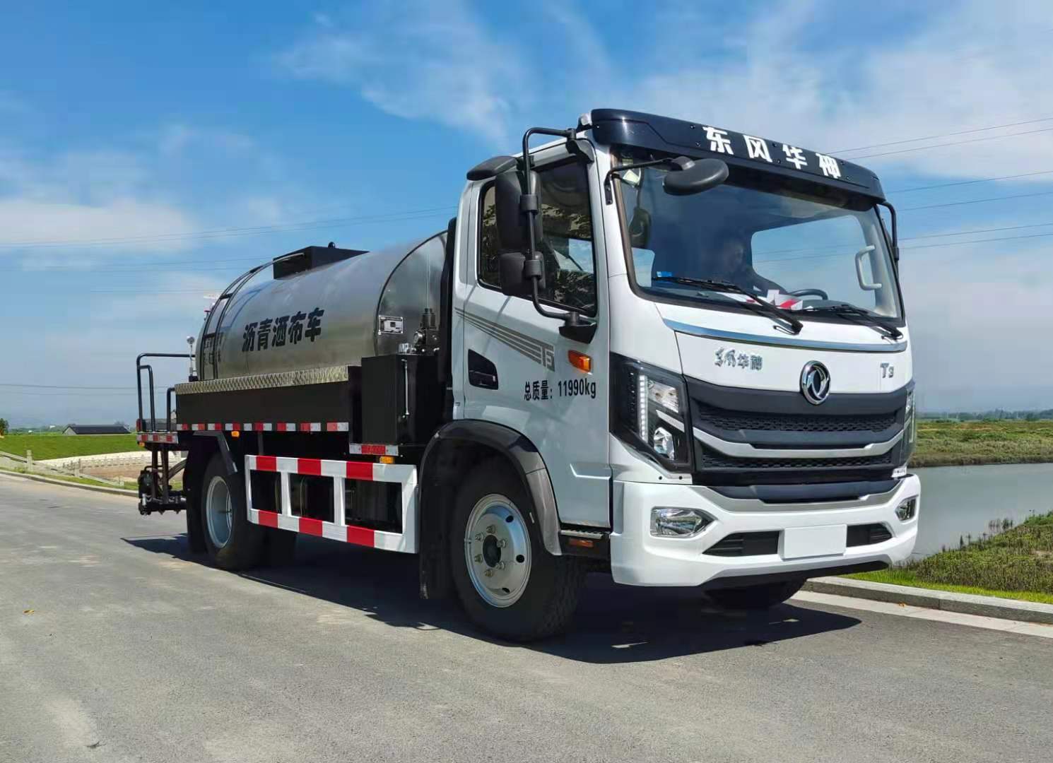 百焰牌JZH5120GLQKZ瀝青灑布車