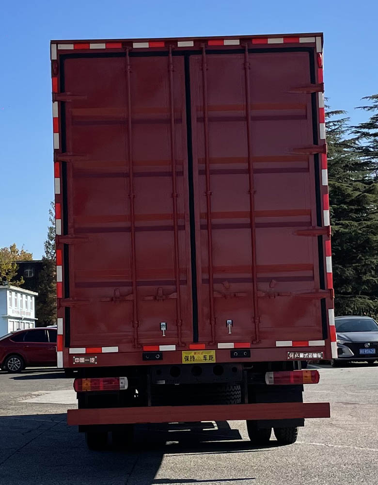 解放牌CA5120XXYPK15L2E6A80廂式運輸車公告圖片