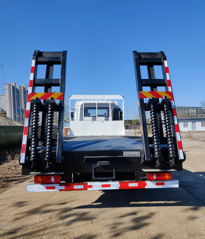 東風牌DFH5180TPBEX81平板運輸車公告圖片
