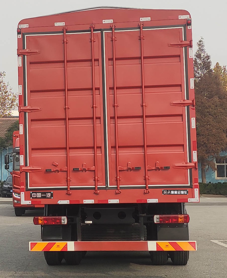 解放牌CA5310CCQP2K2L7T4E6A80畜禽運輸車公告圖片