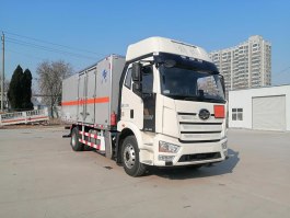 爆破器材运输车