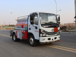 易燃液体罐式运输车