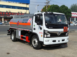 运油车