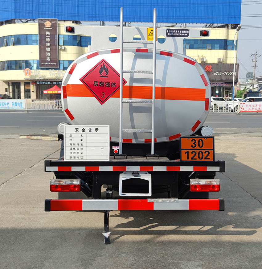 專力牌ZLC5125GYYEC6運(yùn)油車公告圖片