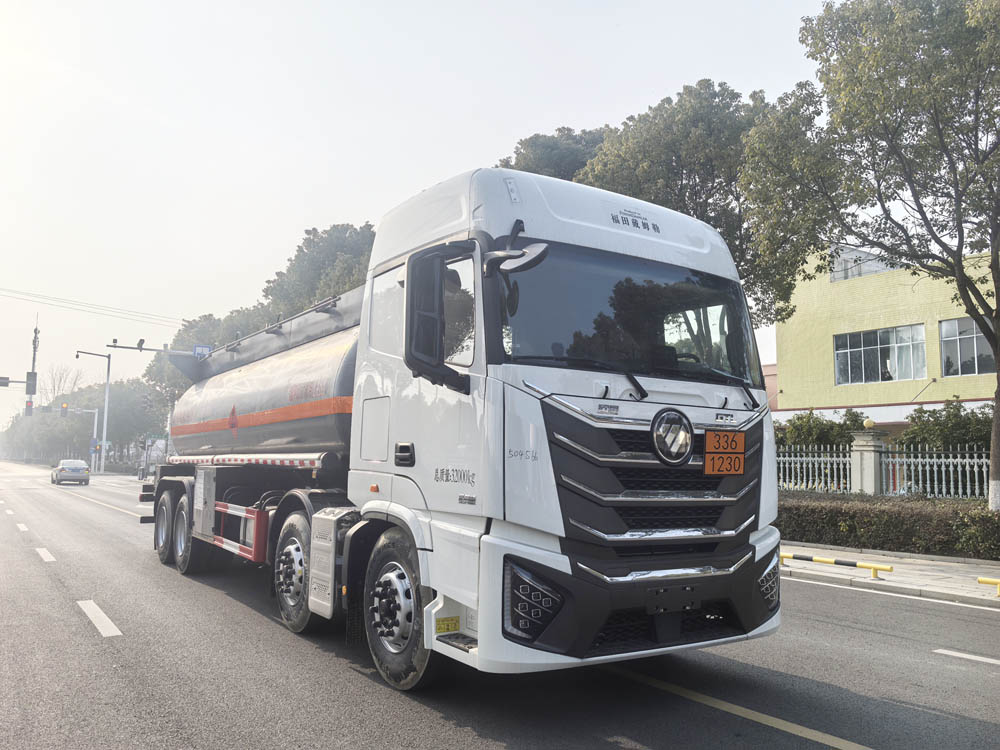 潤(rùn)知星牌SCS5321GRYBJ6易燃液體罐式運(yùn)輸車(chē)