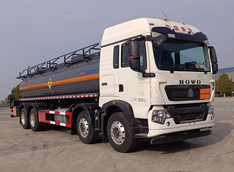 程力牌CL5320GYWZ6氧化性物品罐式運輸車