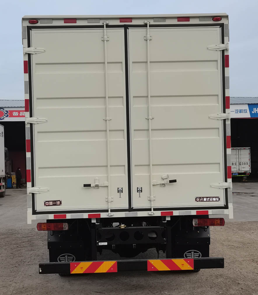 解放牌CA5141XXYP40K42L5E6A85廂式運輸車公告圖片