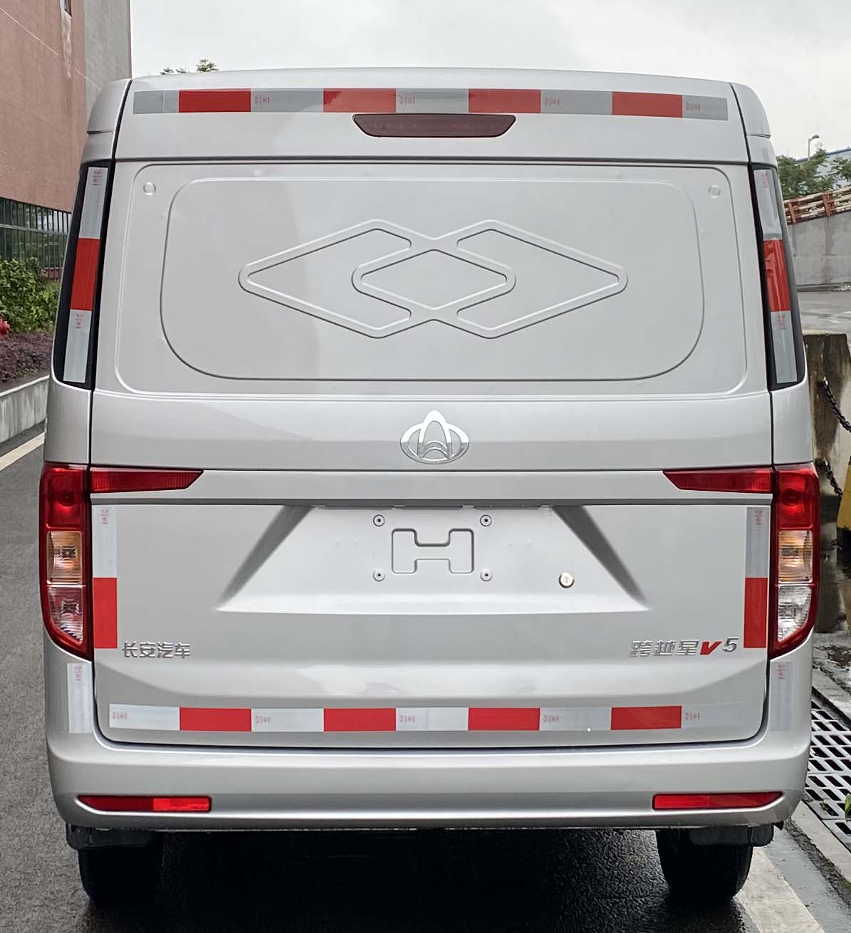 長安牌SC5021XXYVQ6BC廂式運(yùn)輸車公告圖片