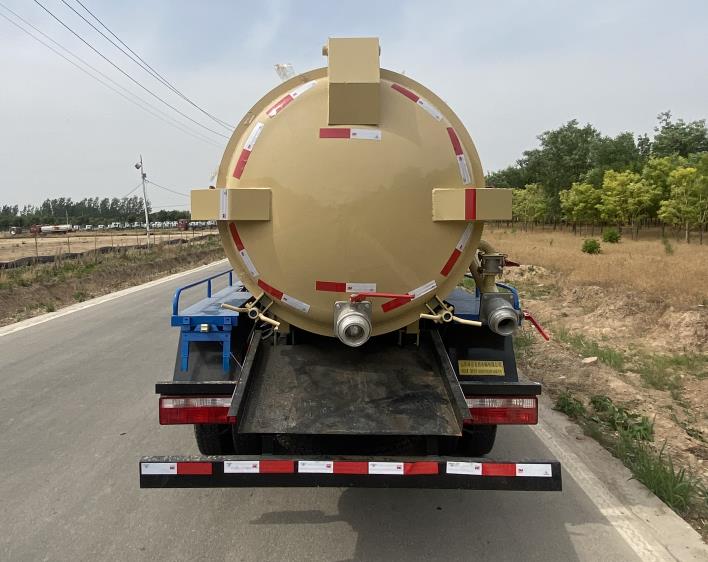 祥農(nóng)達(dá)牌SGW5070GXWCA6吸污車公告圖片