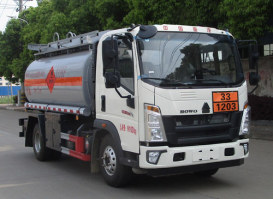 运油车