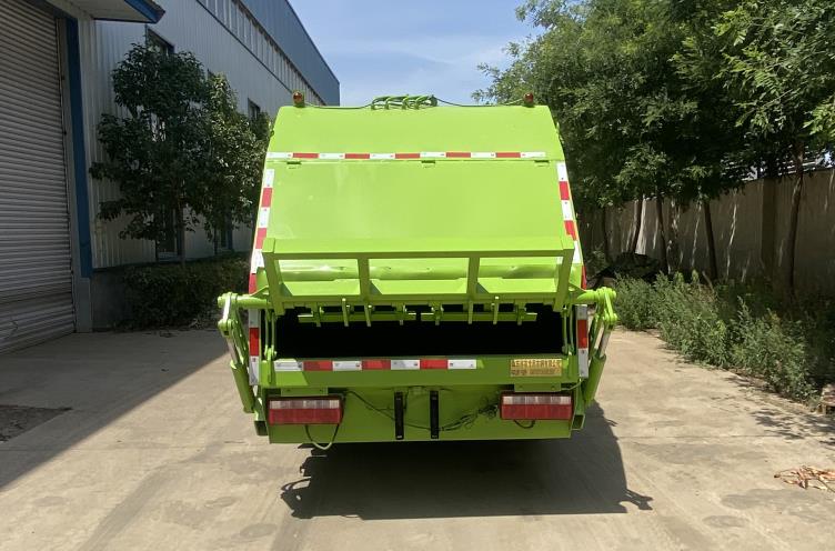祥農(nóng)達牌SGW5070ZYSCA6壓縮式垃圾車公告圖片