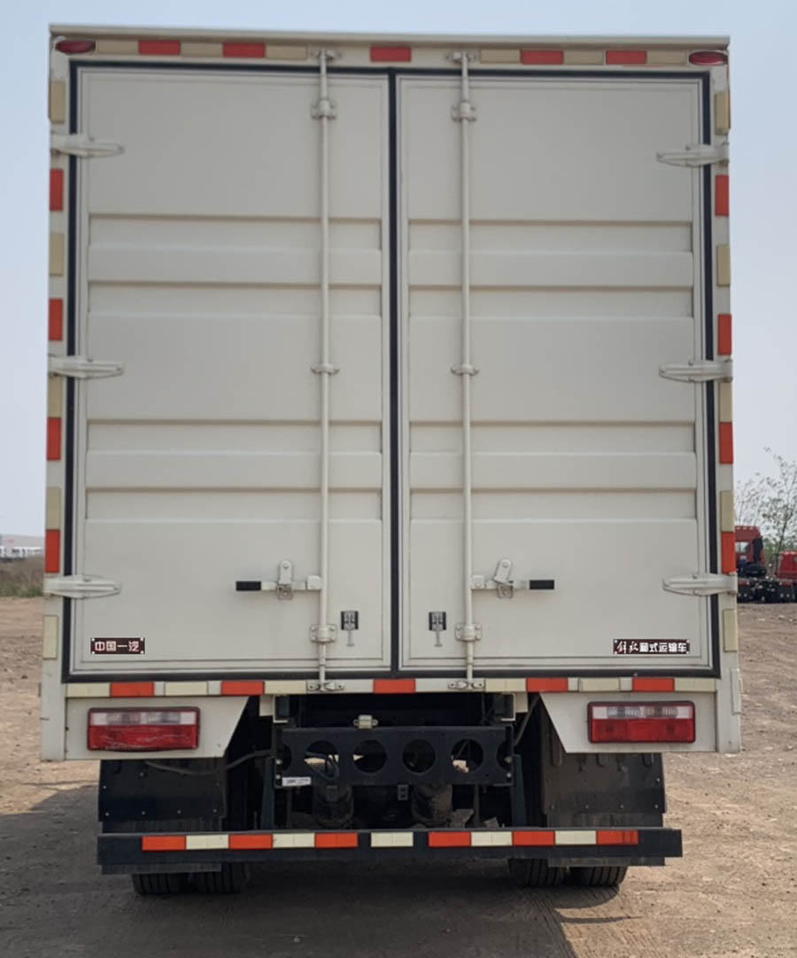 解放牌CA5112XXYP40K59L3E6A84廂式運輸車公告圖片