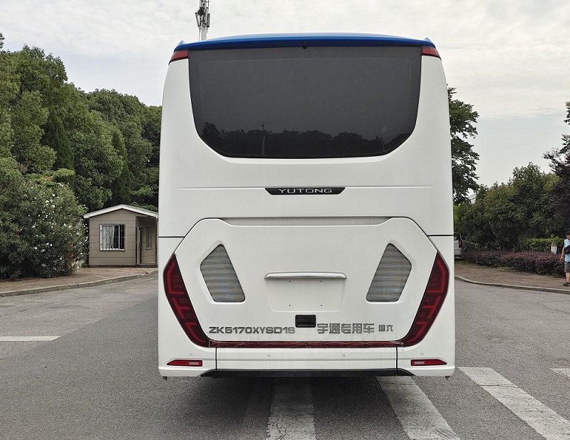 宇通牌ZK5170XYSD16移動(dòng)實(shí)驗(yàn)室車(chē)公告圖片