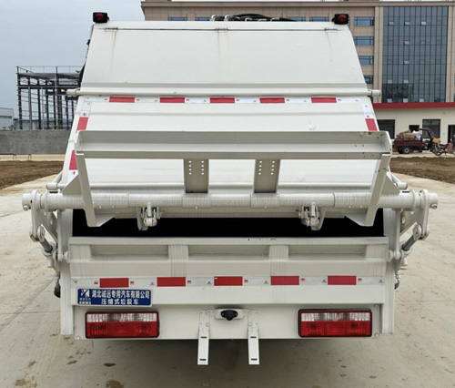 冠遠(yuǎn)牌SCY5075ZYSE6壓縮式垃圾車公告圖片