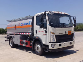 运油车