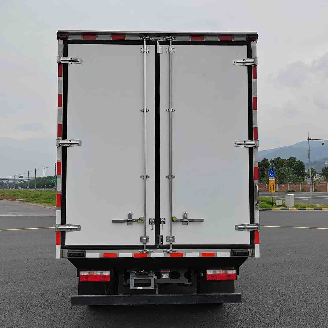 王牌牌CDW5044XLCG331DFA冷藏車公告圖片