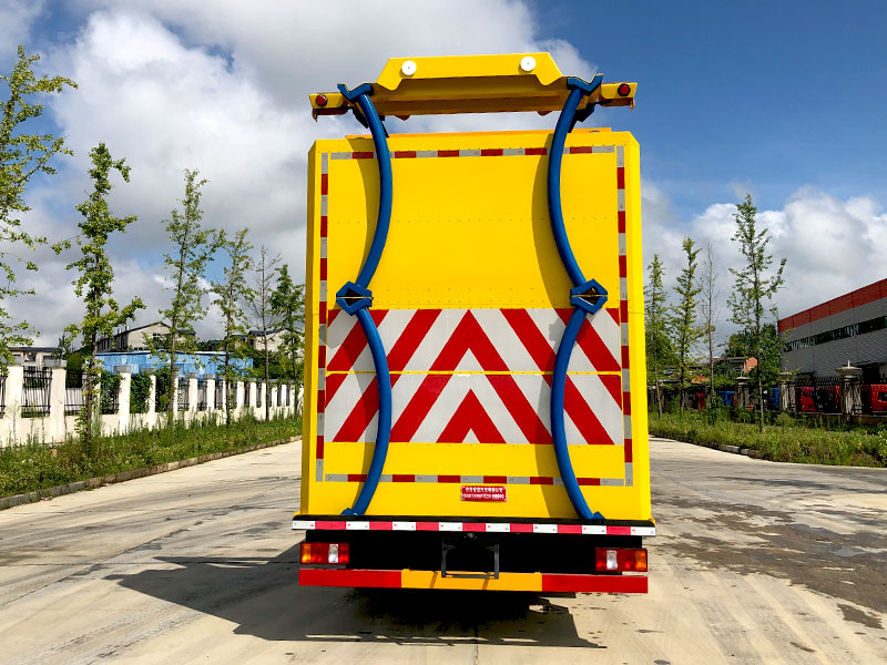 齊東方牌CLD5090TFZZZ6防撞緩沖車公告圖片