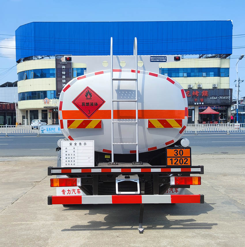 專力牌ZLC5188GYYEC6運(yùn)油車公告圖片