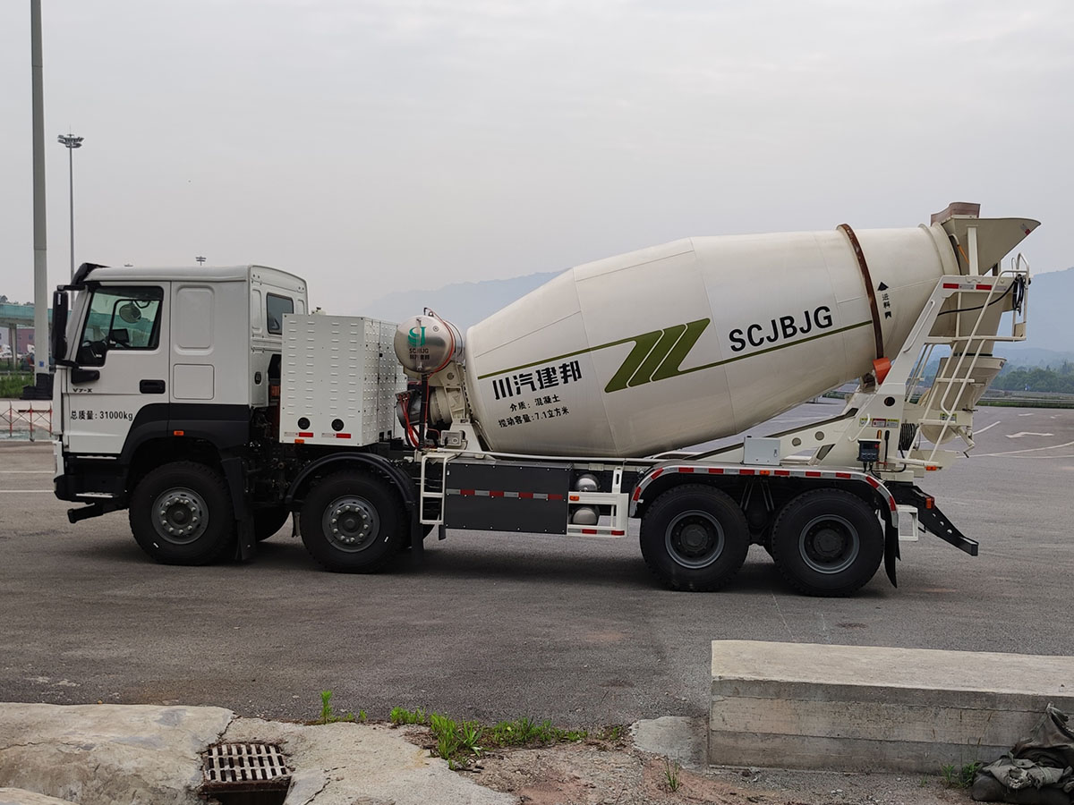 川汽建邦牌JBJ5310GJBZBEV純電動(dòng)混凝土攪拌運(yùn)輸車公告圖片