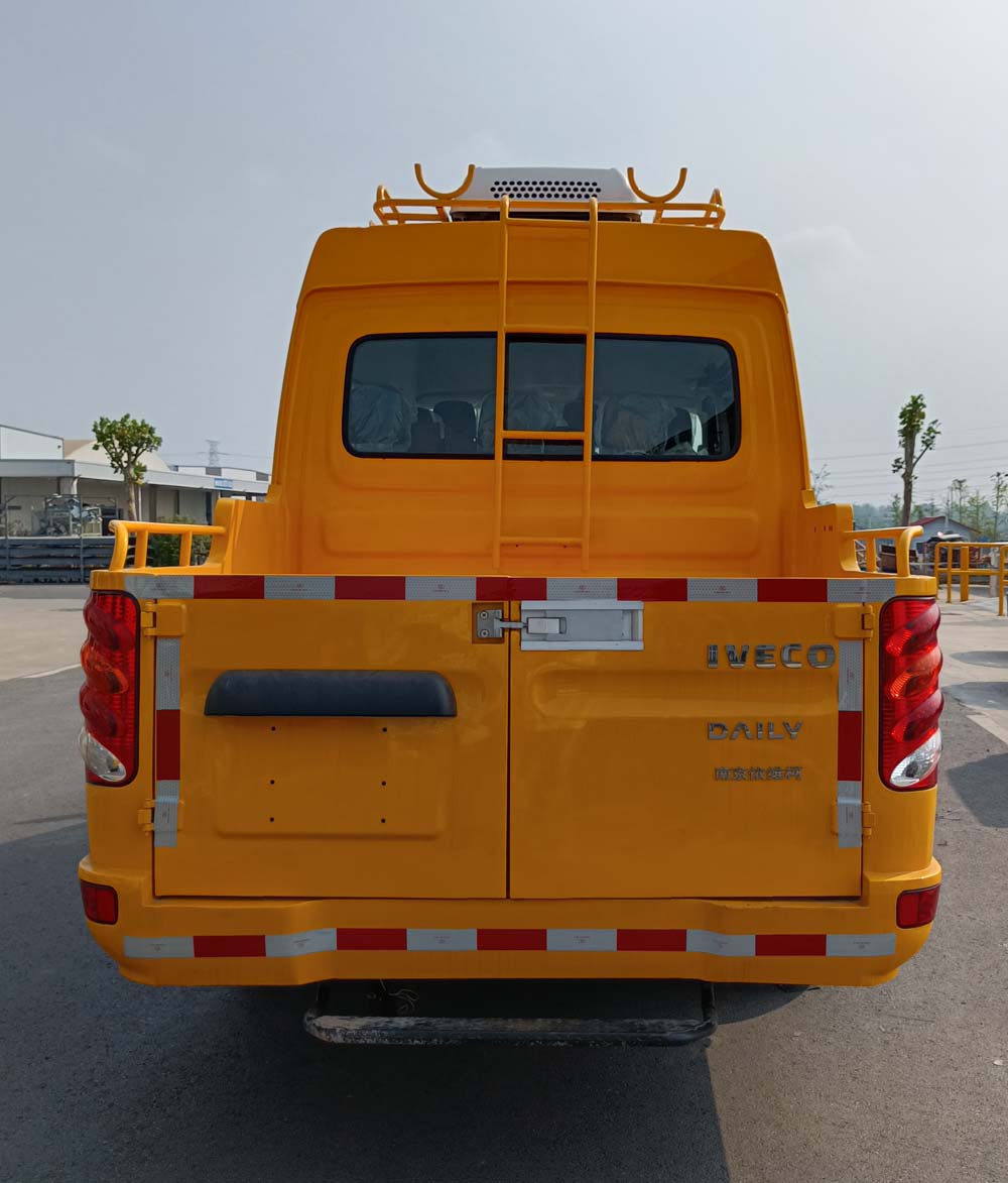 依維柯牌NJ5047XGCEVFE2純電動(dòng)工程車公告圖片