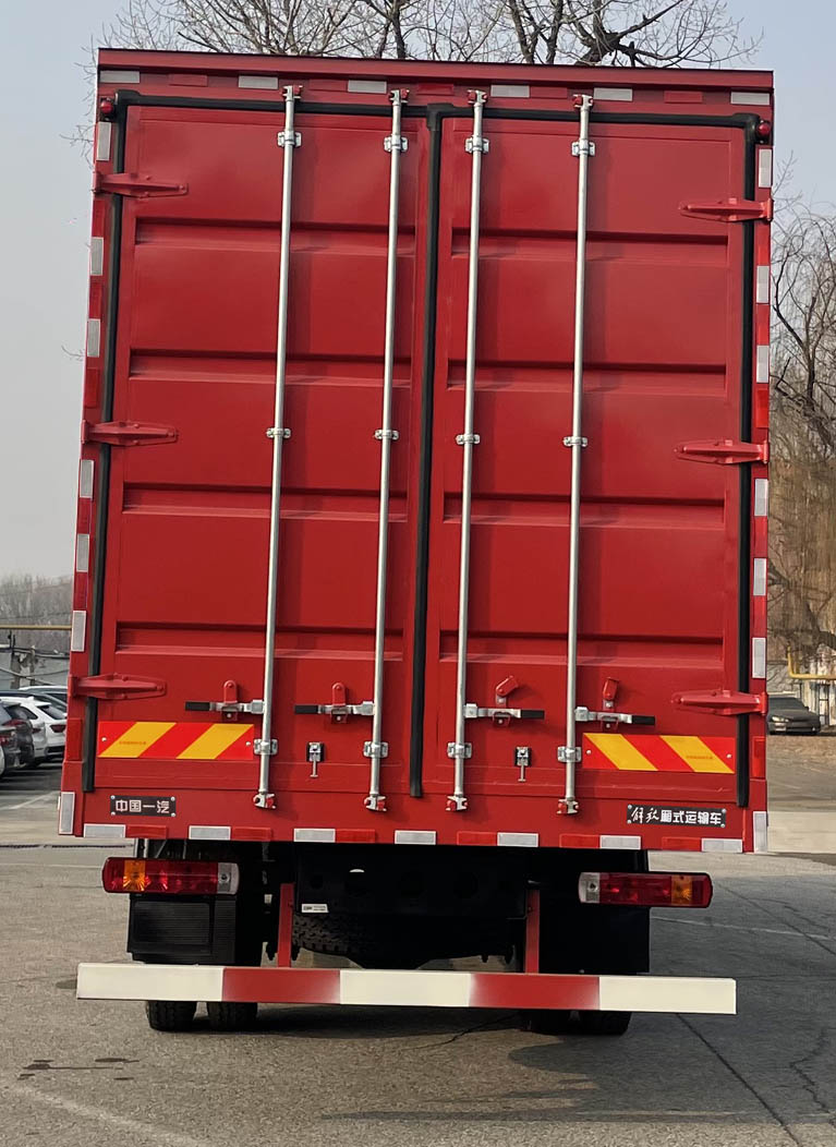 解放牌CA5168XXYP28K2L5E6A80廂式運輸車公告圖片