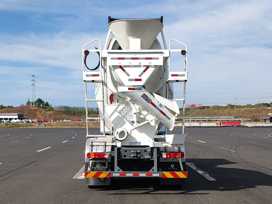 川汽建邦牌JBJ5311GJBZBEV純電動(dòng)混凝土攪拌運(yùn)輸車(chē)公告圖片