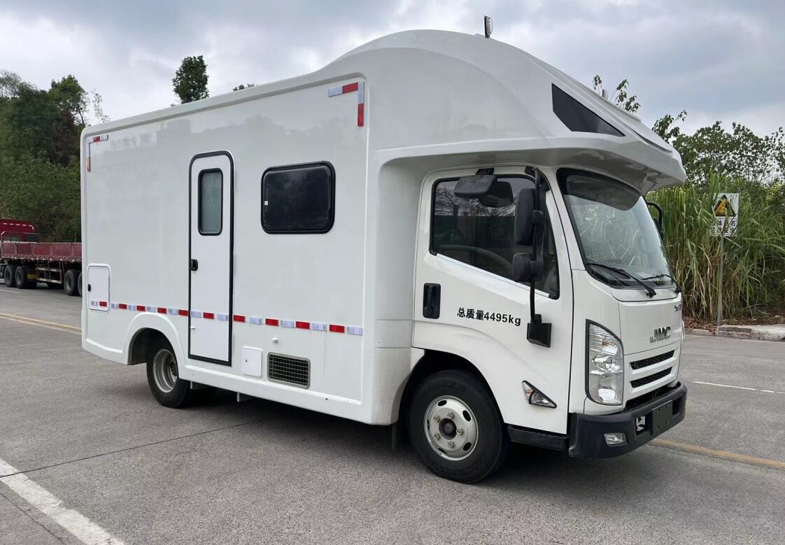 DKV5040XYLJX6A型醫(yī)療車圖片