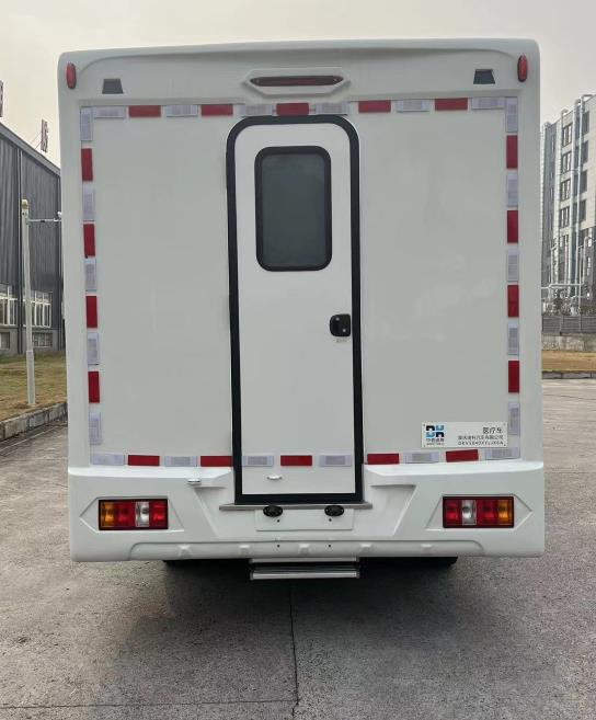 中壹迪牌DKV5040XYLJX6A醫(yī)療車公告圖片