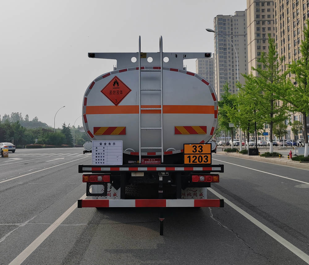 專威牌HTW5320GYYSQ6運油車公告圖片