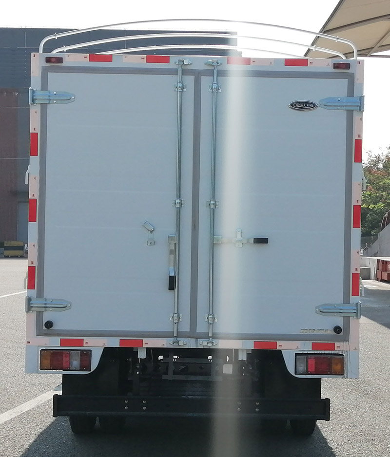 慶鈴牌(繁體)牌QL5040CCYBEVECHA1純電動(dòng)倉(cāng)柵式運(yùn)輸車公告圖片