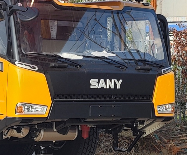 三一牌SYM5552JQZ100C汽車起重機公告圖片