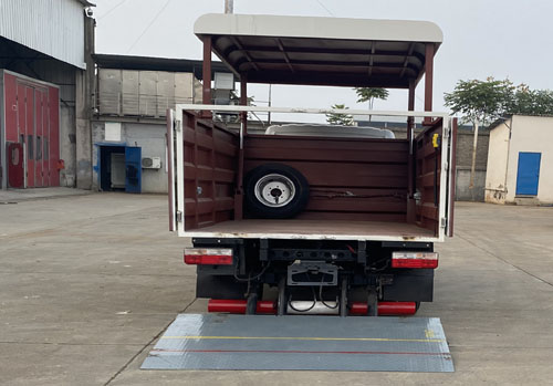 炎帝牌SZD5045XTYEQ6密閉式桶裝垃圾車公告圖片