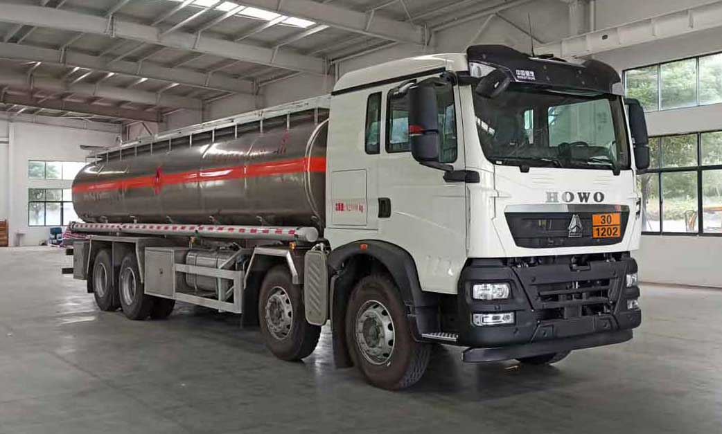 YZZ5320GYYLZ6B型鋁合金運(yùn)油車圖片
