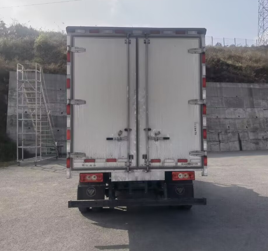 福田牌BJ5088XXYEJEA-AB4廂式運(yùn)輸車公告圖片